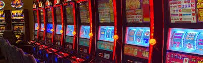 Putaran bonus dengan pemilihan ikon untuk mengungkapkan jumlah free spin